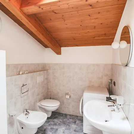 Apartment Al Porto Pianello Del Lario